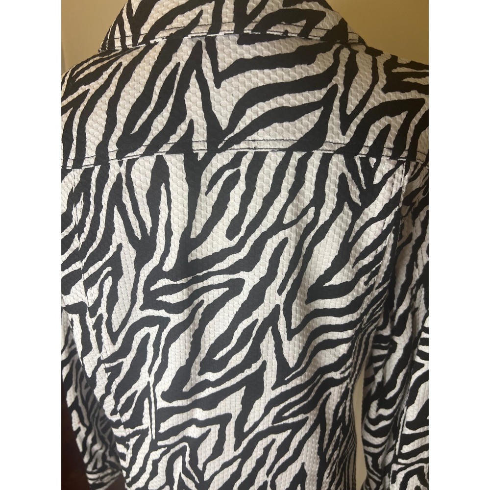 Chicos Zebra Print Jacket Black White Animal Print Button Front Size 2 - Picture 7 of 11